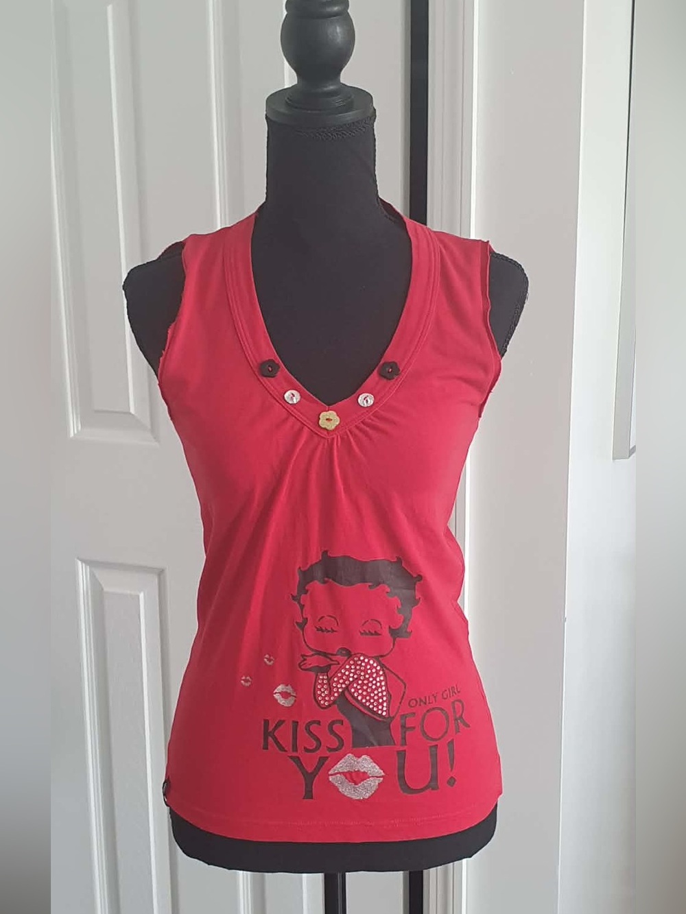 Fubetta -Italy Red Graphic Sleeveless V-Neck Tank Top - Betty Boop print